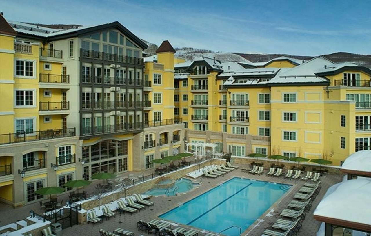 Legendary Lodging At The Ritz Vail Eksteriør billede