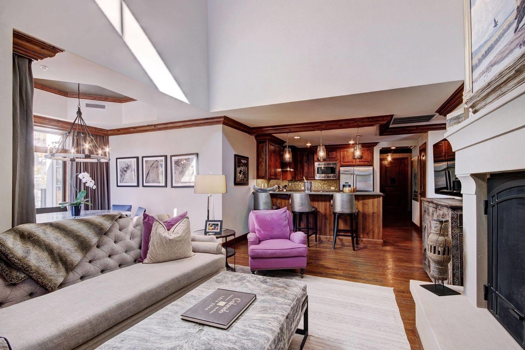 Legendary Lodging At The Ritz Vail Eksteriør billede