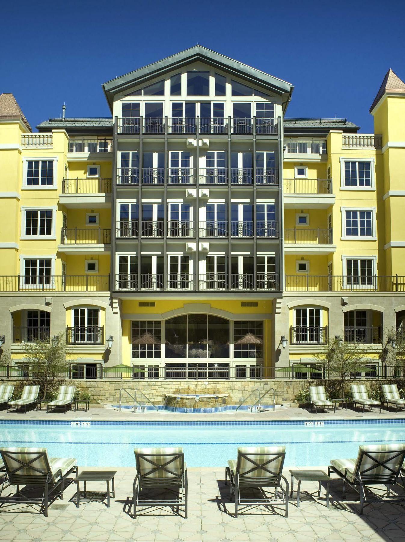Legendary Lodging At The Ritz Vail Eksteriør billede